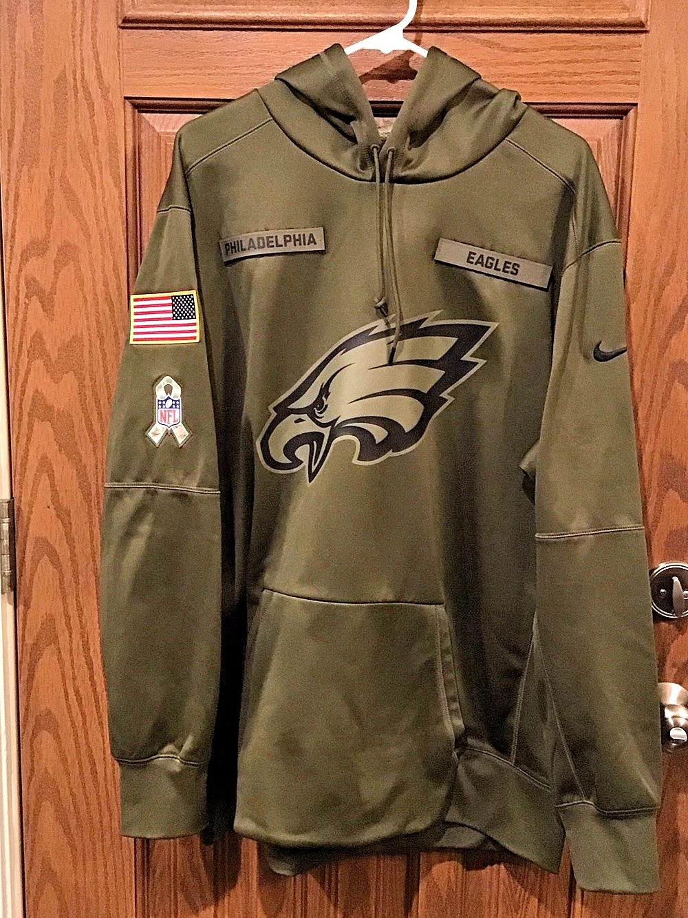 Nike NFL Philadelphia Eagles Salute to Service Onfield Green Hoodie. XXL